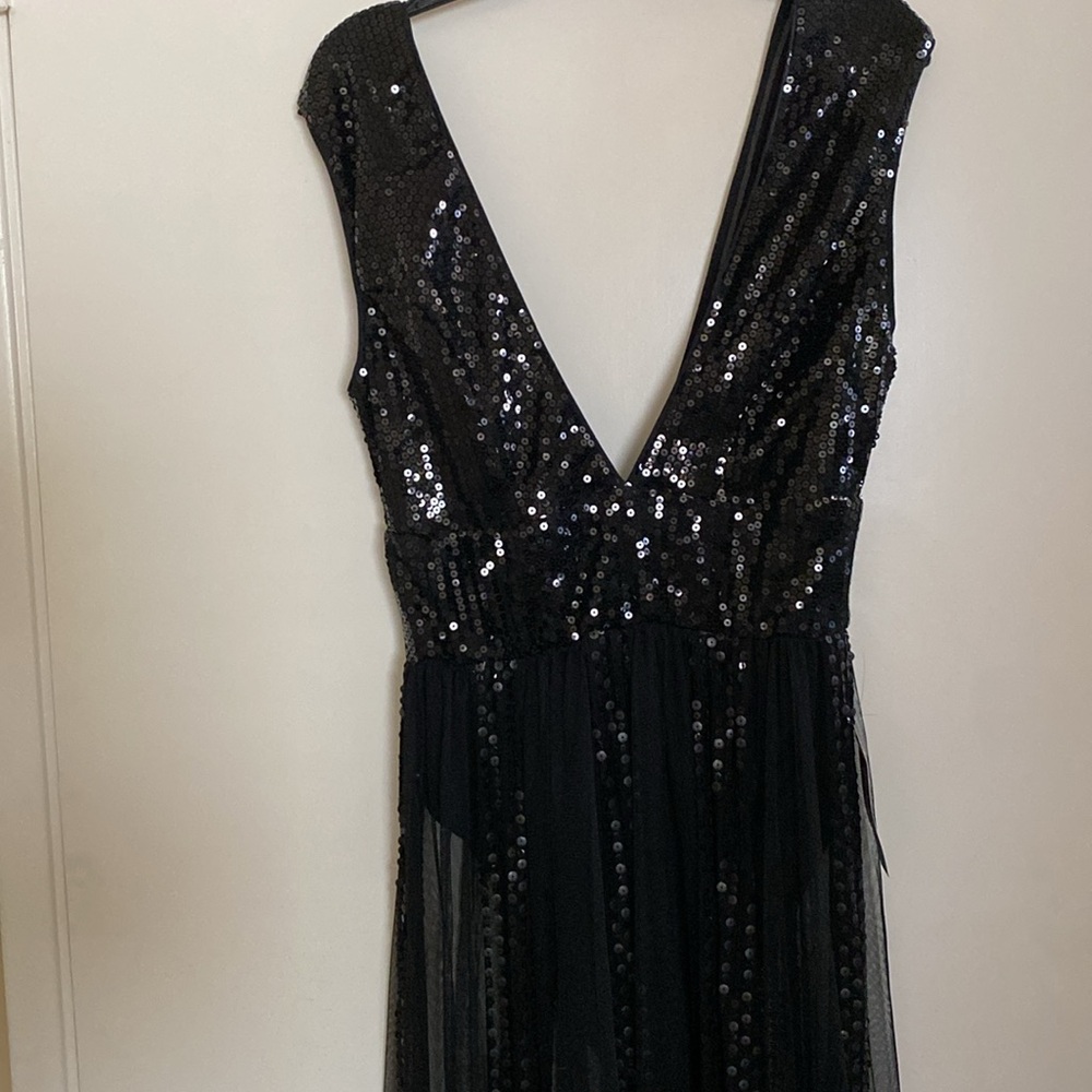 Dress - Picture 4 of 4